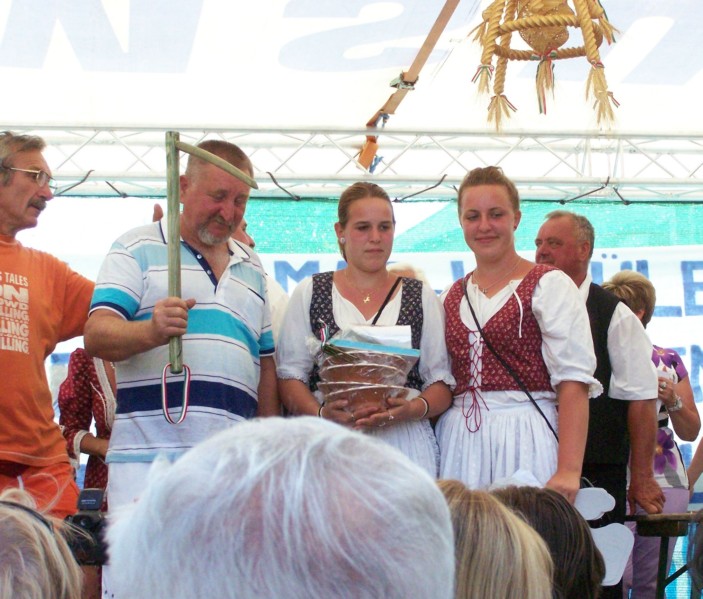 104.JPG